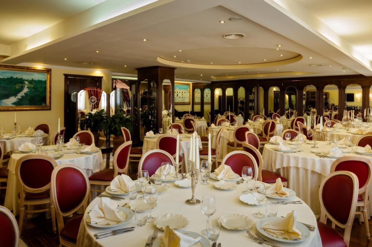 اتينا لوكانا Grand Hotel Osman & Spa E Ristorante Il Danubio المظهر الخارجي الصورة